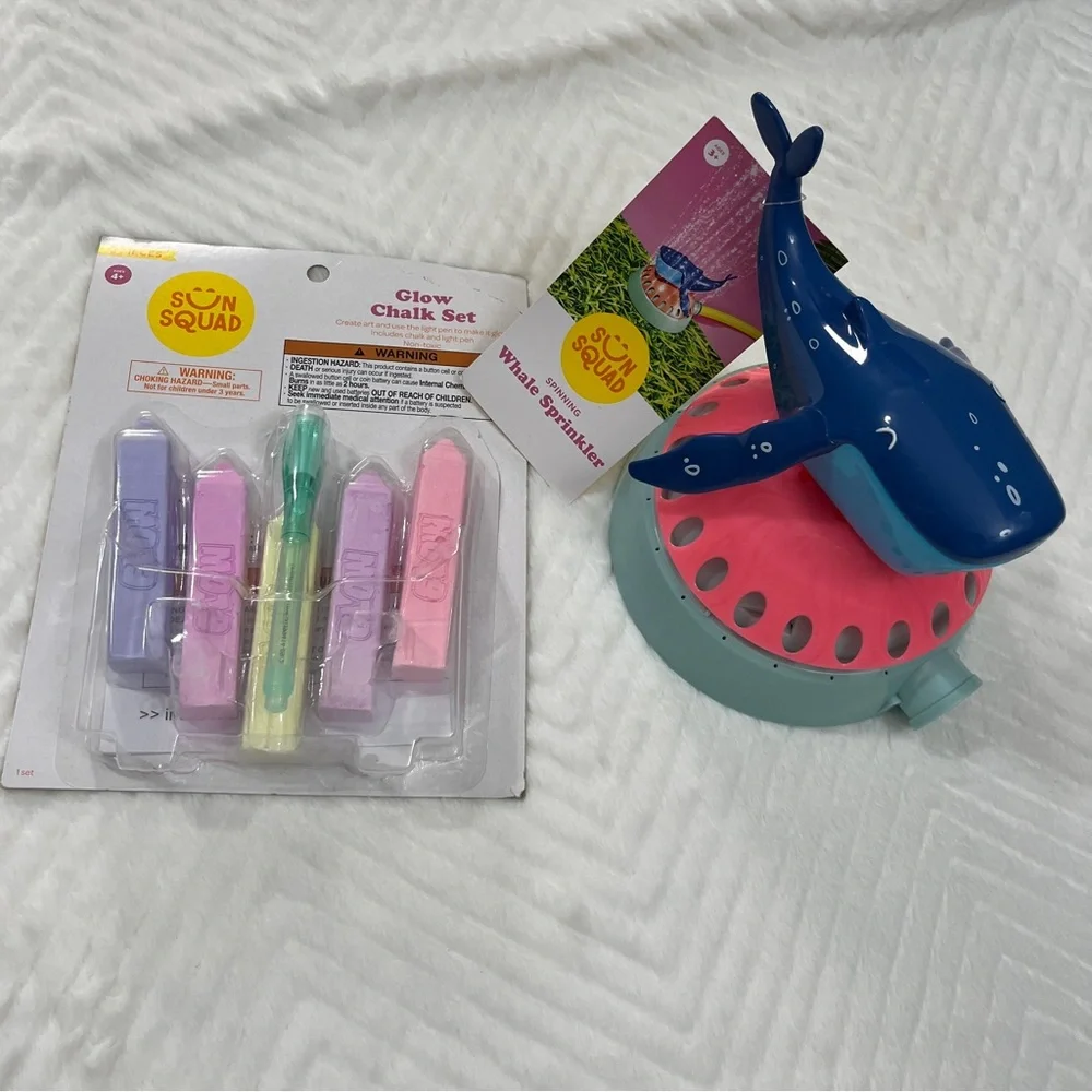 Whale Sprinkler and‎ Glow Chalk Set Summer Outdoor Toys kids kid child children